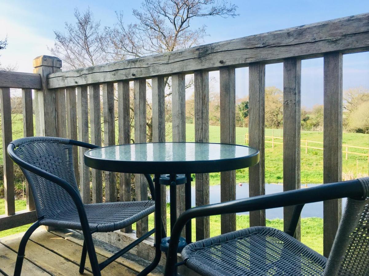 Villa Oak Mead Wrexham Zimmer foto