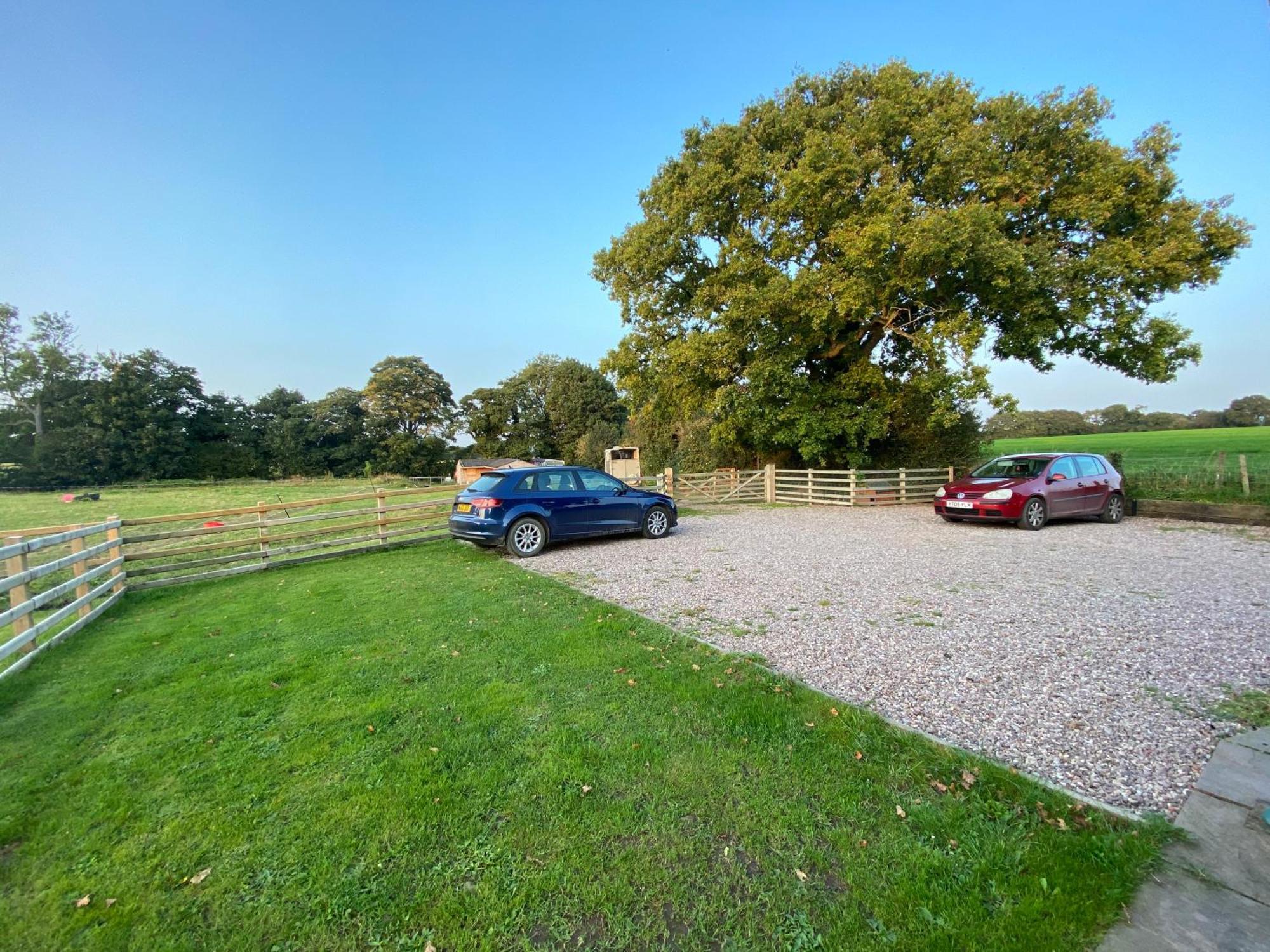 Villa Oak Mead Wrexham Zimmer foto